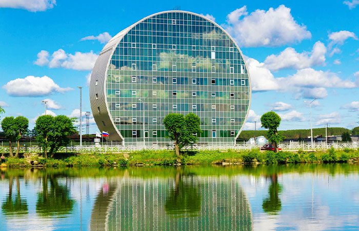 Наливной пол для инновационного культурного центра «Шайба»