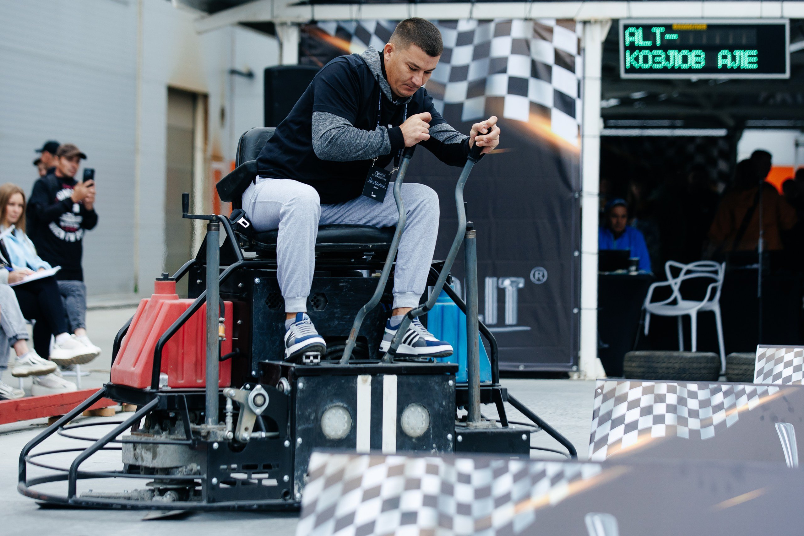 Фотохроника с прошедших гонок вертолетов